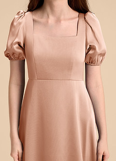 Azazie Briar Junior Vestido de Oro Rosa de Satén Elástico de Corte en A con Lazo image8