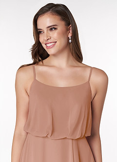 Azazie Lupe Vestidos de damas de honor Vestido de Champán Rosado de Gasa de Corte en A con Cuello redondo image5