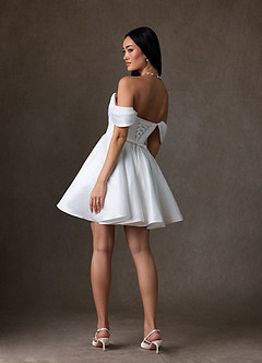 Azazie Anne Vestidos de noiva Vestido Diamante Branco de Cetim de Linha A image2