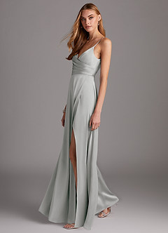 Azazie Calissa Robes de demoiselle d'honneur Robe Trapèze en Satin extensible Col V plissé Argent image4
