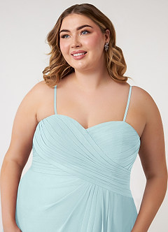 Azazie Arabella Allure Vestidos de damas de honor Vestido de Vidrio Marino de Gasa de Corte en A Convertible con Escote de Corazón image19