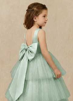 Azazie Margie Robe Demoiselle D'honneur Fillette Robe Trapèze en Tulle Arc Agave image5