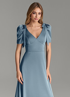 Azazie Asher Robes de demoiselle d'honneur Robe Trapèze en Satin extensible Avec poches Bleu Poussiéreux image5