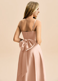 Azazie Rumi Junior Abito A-Line in Raso Elasticizzato Plissettato Oro Rosa image6