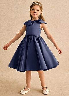 Azazie Acorn Robe Demoiselle D'honneur Fillette Robe Trapèze en Mat Satiné Plissée Bleu Orageux image6