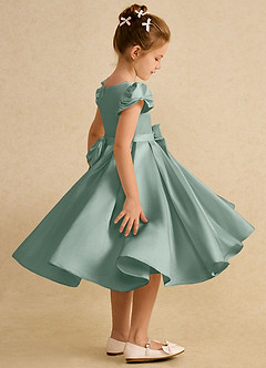 Azazie Pearl Blumenmädchenkleider Ballkleid Plissee Matte Satin Kleid Silberner Salbei image3