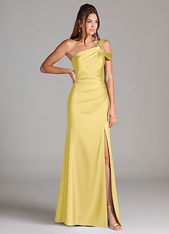 Azazie Wynter Robes de demoiselle d'honneur Robe Fourreau en Satin extensible Asymétrique Canari image4