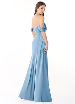 Azazie Amyra Jurken voor bruidsmeisjes Converteerbaar Jurk van Stretch Satijn met Zeemeermin Off the Shoulder Poederblauw image5