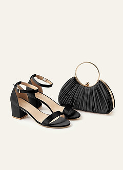 front Ensemble sandales à petits talons carrés en satin métallisé assorties et sac à main plissé