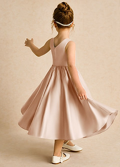 Azazie Hermia Blumenmädchenkleider A-Linie ärmellos Matte Satin Kleid Englisches Rosa image5