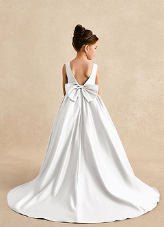 Azazie Mimia Robe Demoiselle D'honneur Fillette Robe Trapèze en Mat Satiné Arc Blanc image2