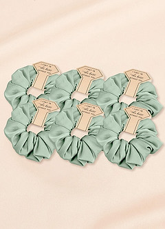 front Farblich passendes Brautjungfern-Scrunchie-Set aus Stretch-Satin in Übergröße