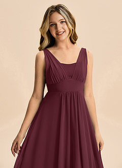 Azazie Odette Junior Vestido de Cabernet de Gasa de Corte en A con Escote de Corazón image2