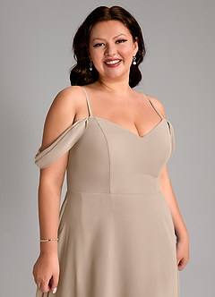 Azazie Marley Robes de demoiselle d'honneur Robe Trapèze Convertible en Mousseline de soie Épaules dénudées Taupe image16