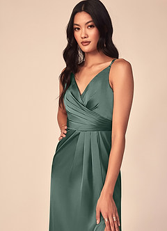 Azazie Aqua Robes de demoiselle d'honneur Robe Trapèze en Satin extensible Col V plissé Mousse De Mer image6