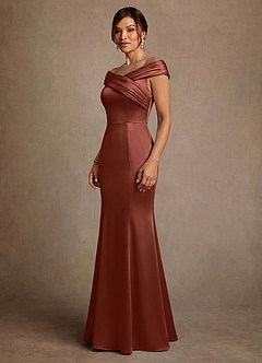 Azazie Aberdeen Mère de la mariée Robes Robe Fourreau en Satin extensible Plissée Auburn image3