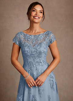 Azazie Jalinda vestidos de madre de la novia Vestido de Azul Polvoriento de Gasa de Corte en A con Encaje image5