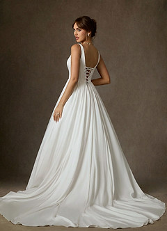 Azazie Cyanne 웨딩드레스 볼가운 포켓이 있는 스트레치 새틴 채플 트레인 드레스 image9