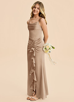 Azazie Rosalia Junior Robe Fourreau en Satin extensible Plissé Taupe image4