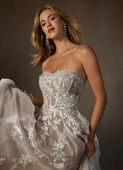 Azazie Keri Robes de mariée Robe Princesse en Dentelle Sans bretelles Blanc Diamant Caramel image4