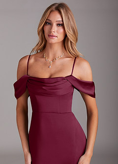 Azazie Saige Vestidos de damas de honor Vestido de Mora de Satén Elástico de Corte Recto con Vestidos sin tirantes image2