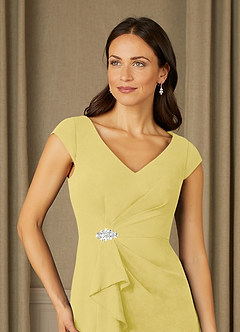 Azazie Nola Mère de la mariée Robes Robe Fourreau en Mousseline de soie Col en V Plissé Canari image4