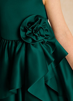Azazie Hermia Blumenmädchenkleider A-Linie ärmellos Matte Satin Kleid Kiefer image6