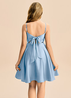 Azazie Miko Junior Abito A-Line in Raso Elasticizzato Plissettato Azzurro Polvere image2