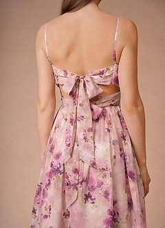 Lumi Mauve Floral A-Line V-Neck Pleated Chiffon Dress image2