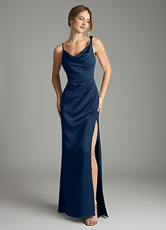 Azazie Samara Robes de demoiselle d'honneur Robe Sirène en Satin extensible Plissée Bleu Marine Foncé image1