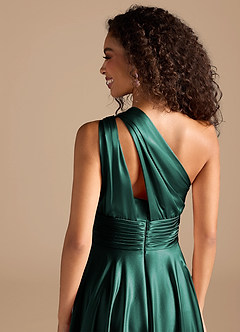 Azazie Charlize Brautjungfernkleider A-Linie One-Shoulder Metallischer Satin Kleid Kiefer image3