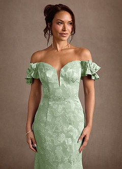 Azazie Allison vestidos de madre de la novia Vestido Salvia Polvorienta de Devorado Floral de Corte Sirena con Hombros descubiertos image6