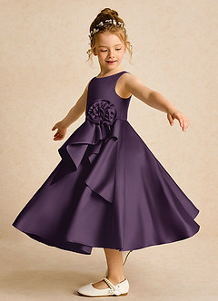 Azazie Hermia Robe Demoiselle D'honneur Fillette Robe Trapèze en Mat Satiné Sans manches Prune image3