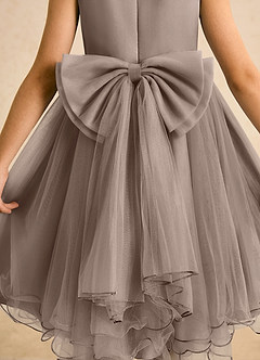 Azazie Lass vestidos de niña de las flores Vestido de Gris Pardo de Tul de Corte En A con Lazo image6