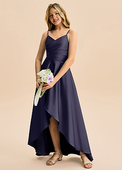 Azazie Eirlys Junior Vestido Tormentoso de Cetim elástico de Linha A com Plissado image4