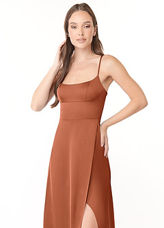 Azazie Halsey Robes de demoiselle d'honneur Robe Fourreau en Satin extensible Fente Latérale Rose De Cèdre image6