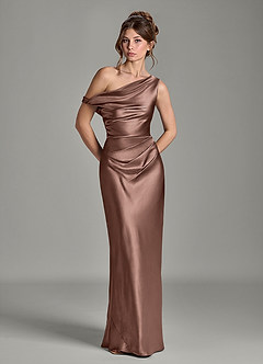 Azazie Emerson Jurken voor bruidsmeisjes Jurk van Metaalachtig Satijn met Zeemeermin Off-shoulder Espresso image3