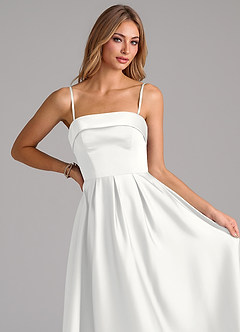 Azazie Lucienne Jurken voor bruidsmeisjes Converteerbaar Jurk van Stretch Satijn met A-Lijn Strapless Wit image2
