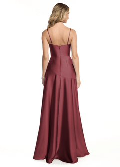 Azazie Kayla Vestidos de damas de honor Vestido de Merlot de Satén Elástico de Corte Recto con Corte Lateral image2