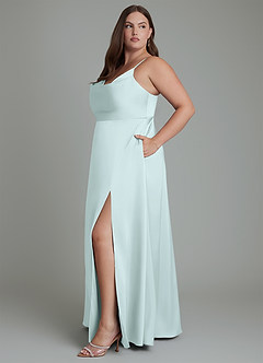 Azazie Sarella Robes de demoiselle d'honneur Robe Trapèze en Satin extensible Plissé Verre De Mer image11
