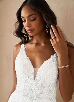 Azazie Ady Vestidos de novia Vestido de Diamante Blanco de Crepé elástico de Corte Sirena con Lentejuela image5