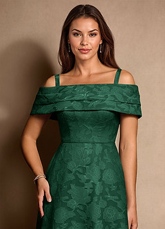 Azazie New Britain Mère de la mariée Robes Robe Trapèze en Blumen-Burnout Plissée Vert Foncé image6