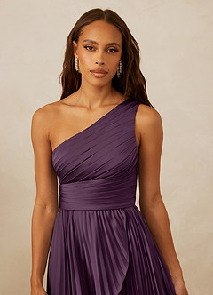 Christian Siriano Bridal for Azazie 1008 Robes de demoiselle d'honneur Robe Trapèze en Satin extensible Ue épaule Prune image8