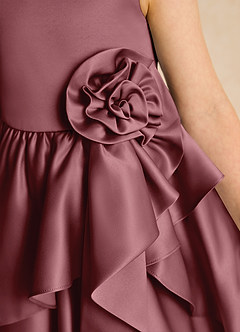 Azazie Hermia Robe Demoiselle D'honneur Fillette Robe Trapèze en Mat Satiné Sans manches Rose Du Désert image6
