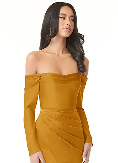 Azazie Hallie Vestidos de damas de honor Vestido de Caramelo de Satén Elástico de Corte Recto Convertible con Manga larga con hombros descubiertos image1