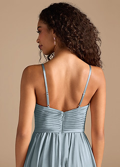 Azazie Alia Robes de demoiselle d'honneur Robe Trapèze en Satiné métallisé Plissée Bleu Poussiéreux image6