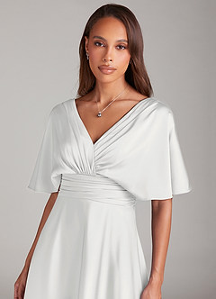 Azazie Pamela Robes de demoiselle d'honneur Robe Trapèze en Satin extensible Plissée Blanc image5