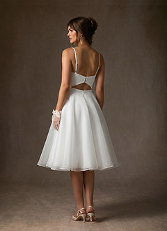 Azazie Ardea Robes de mariée Robe Trapèze en Crêpe Élastique Col V plissé Blanc De Diamant image2