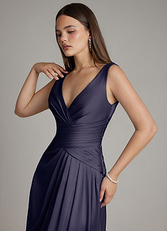 Azazie Pauline Robes de demoiselle d'honneur Robe Trapèze en Satin extensible Plissée Bleu Orageux image3