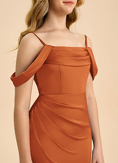 Azazie Saige Junior Robe Fourreau en Satin extensible Épaule décolletée Cannelle image6